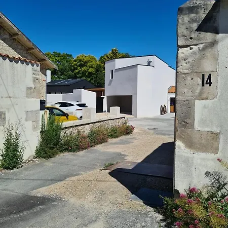 Location La Rebelle - La Rochelle B * La Rochelle (Charente-Maritime)